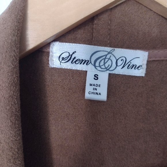 Stem & Vine fringe vest - Picture 7 of 7